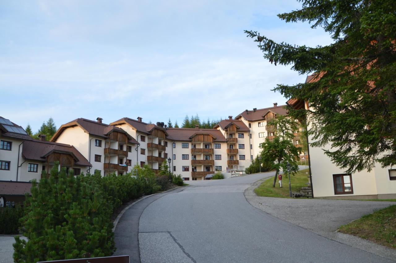 Panorama Apartment Gerlitzen Treffen Bagian luar foto